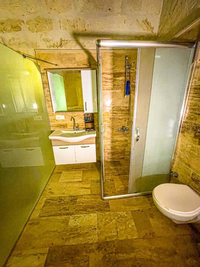 Heritage Cave Suites أوروغوبْ المظهر الخارجي الصورة