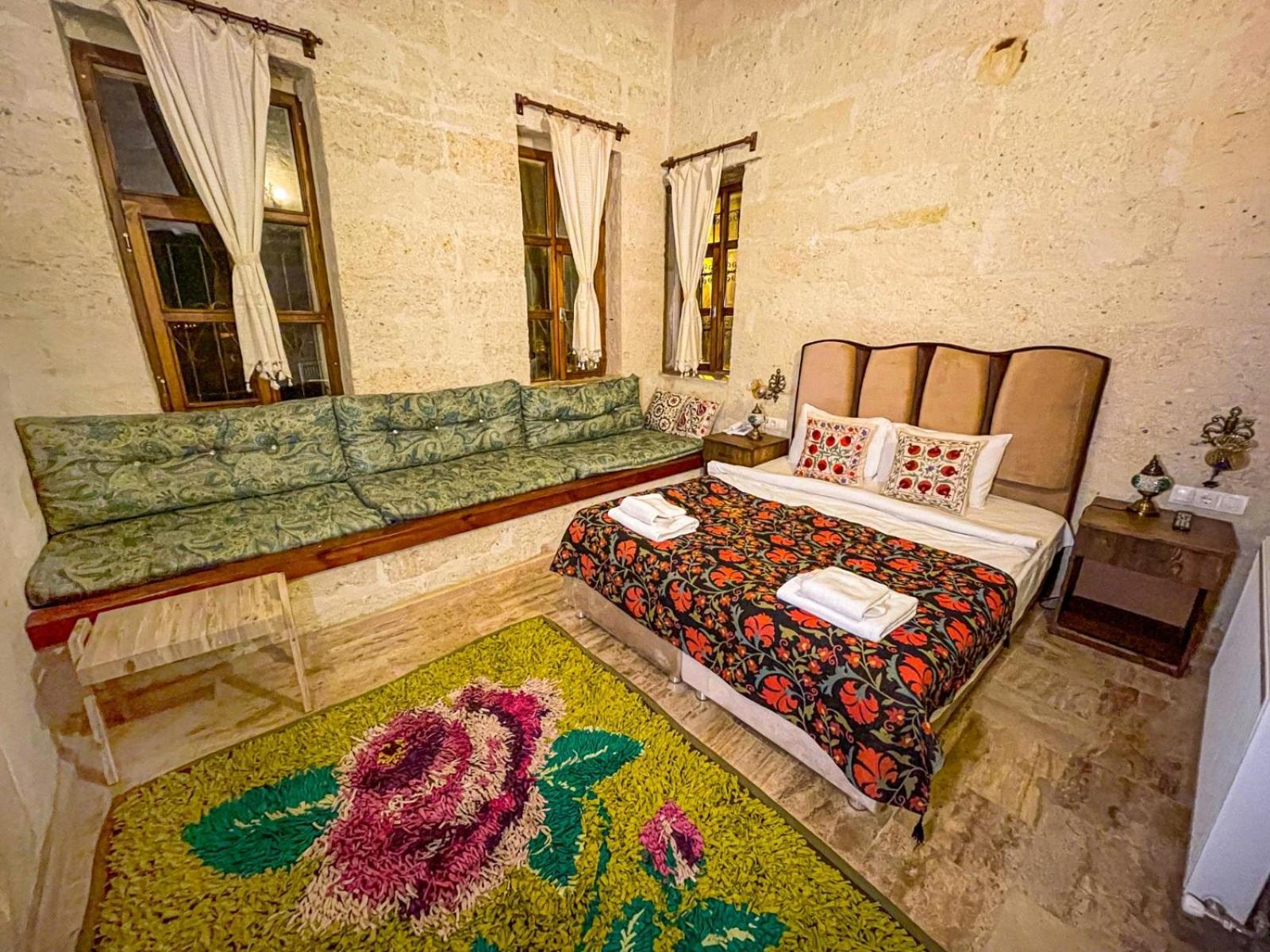 Heritage Cave Suites أوروغوبْ المظهر الخارجي الصورة